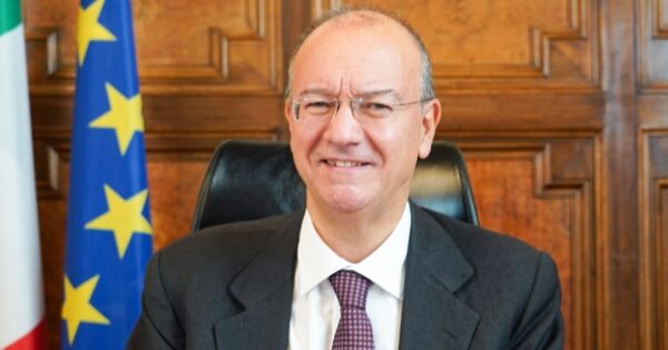 ministro-valditara-Copia-Copia-600x315.jpg